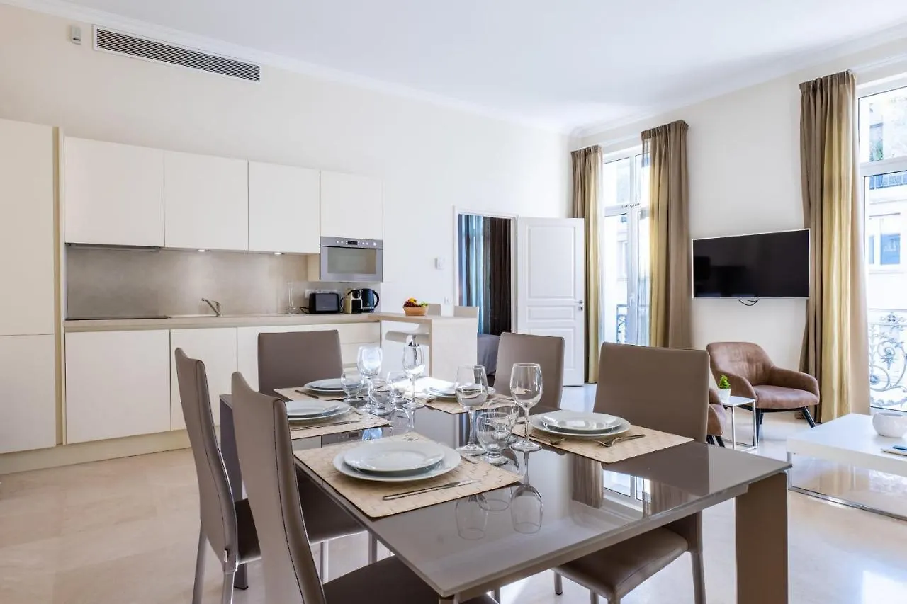 2-Br Steps From The Palais Des Festivals Apartment Cannes 0*,